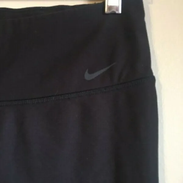 Nike Dry-Fit‎ small black cropped pants - Image 4