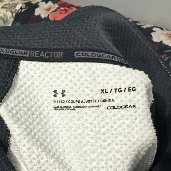 Black and White Quarter-Zip Pullover Under Armour - Image 2