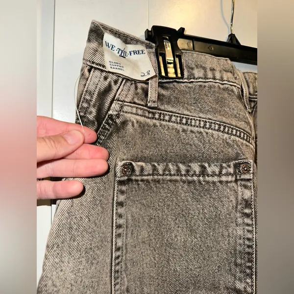 NWT FREE PEOPLE We The Free Olsen Cuffed Crop Barrel Jeans - Slate $128 - Image 8