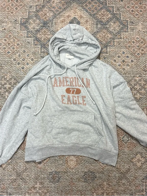American Eagle Light Gray Hoodie with White Label - Image 5
