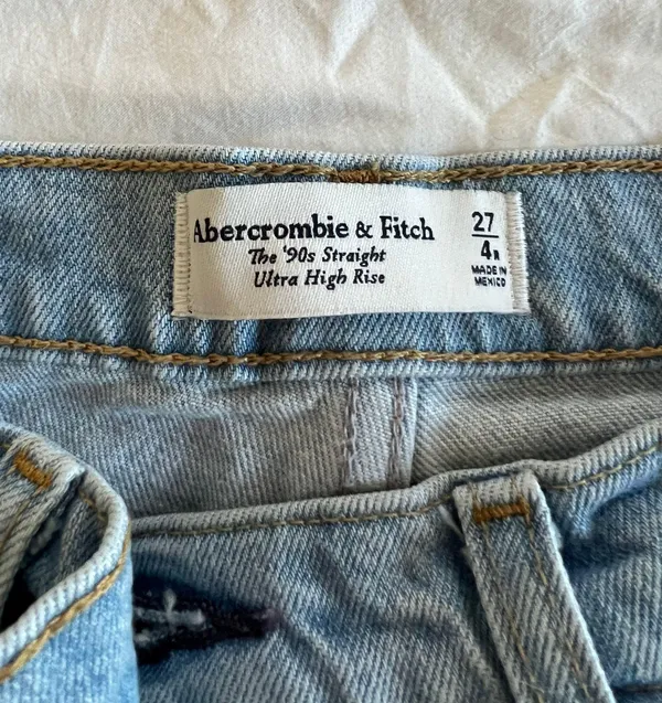 Abercrombie Jeans - Image 3