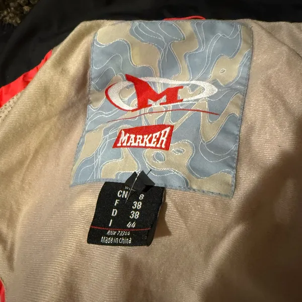 Marker Zip Up Hidden Hood Snowboarding Jacket‎ in Bright Red Size 8 - Image 8