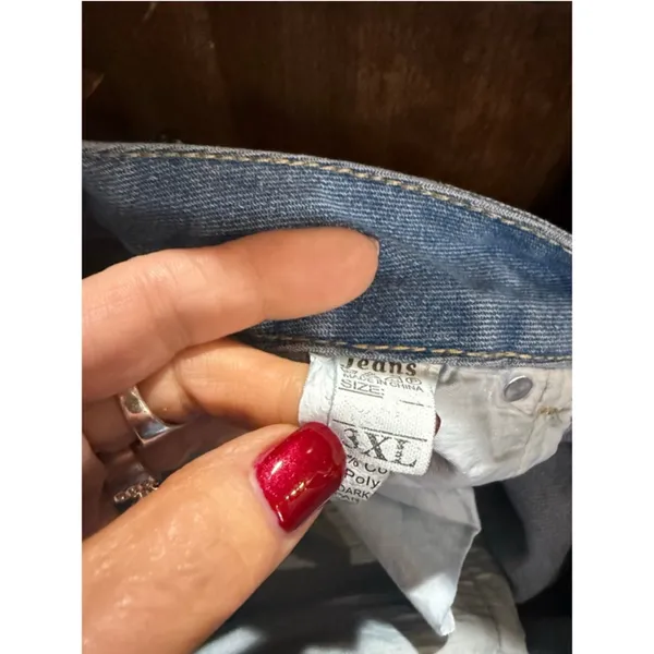 Stylish Blue Women's Straight Leg Jeans - Image 4