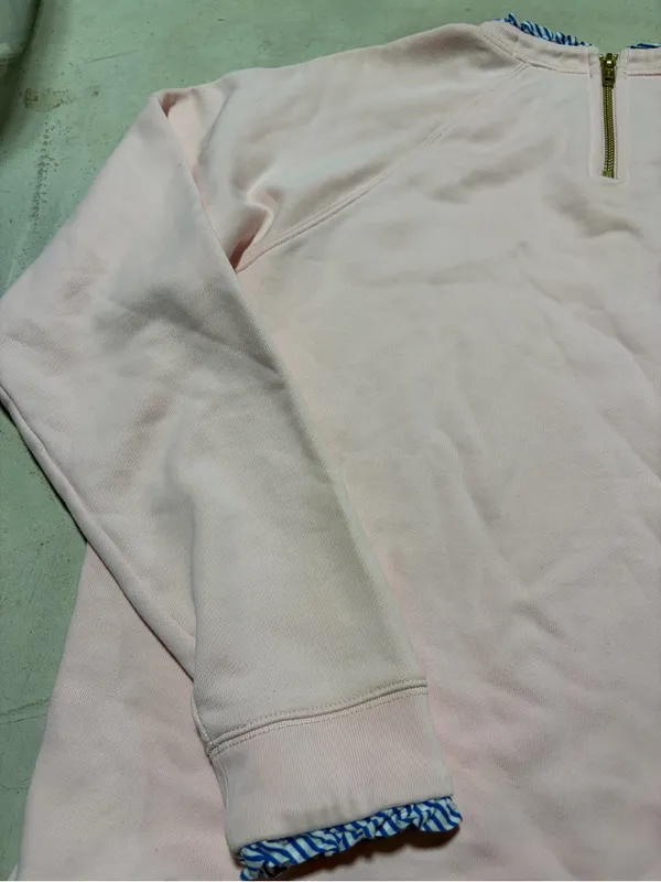 J. Crew Pink Crewneck Sweatshirt with Blue Trim large - Image 11