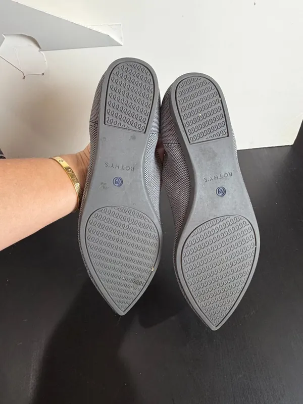 Rothy's The Point flats in grey birdseye knit pattern with blue details Size 10 - Image 4