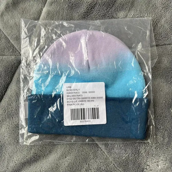 Boys Lie Blue and Purple Ombre Beanie with Logo Patch NEW with tags One Size - Image 5