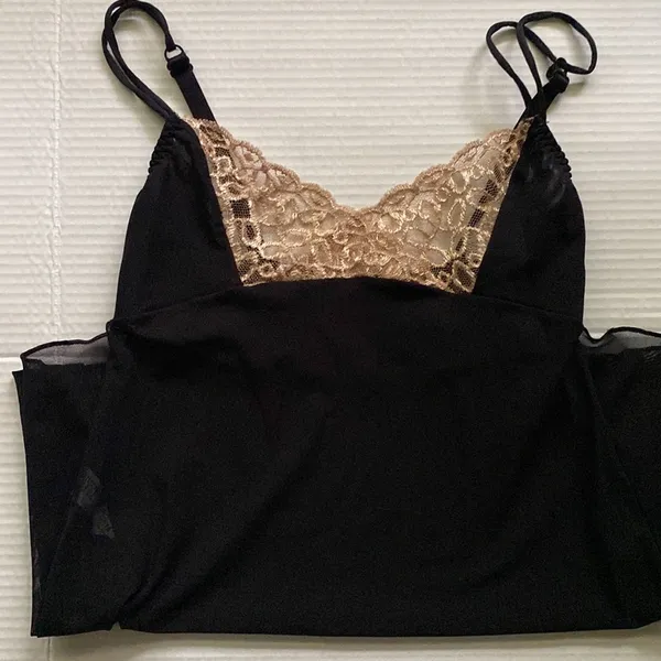 Vintage Pretty Lady black nylon lace trim short slip nightie, size medium - Image 2