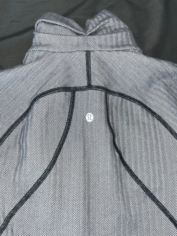 Lululemon jacket - Image 8