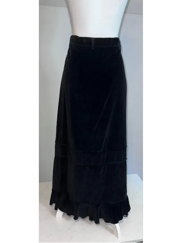 WhimsyGoth Black Velvet Maxi Skirt with Floral Embroidery, Size L - Image 4