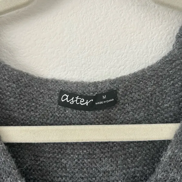 Aster Button Front Gray Sweater Vest Size M - Image 4