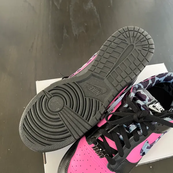 Nike New iD By Kelly Dunk Low Black Pink - Image 4