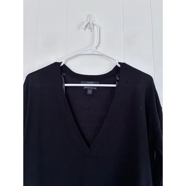 Tahari Black Extrafine Merino Wool V-Neck Tunic Sweater Womens Small Side Slit - Image 3
