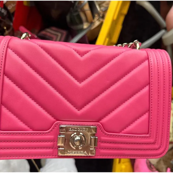 Badgley Mischka Hot Pink Chevron Quilted Crossbody Bag Silver Hardware - Image 6