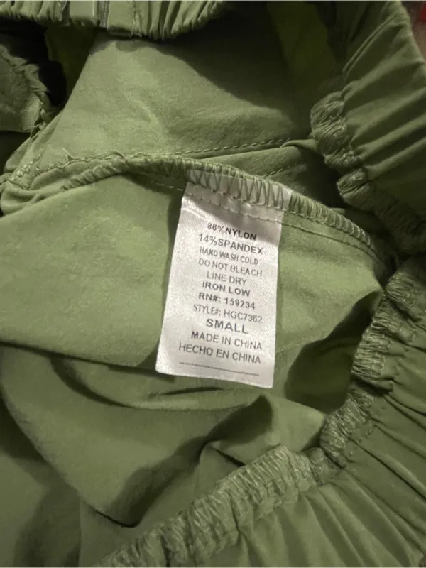 NWT Hot & Delicious Cropped Utility Cargo Jacket Small Olive Green Mesh Pockets - Image 6