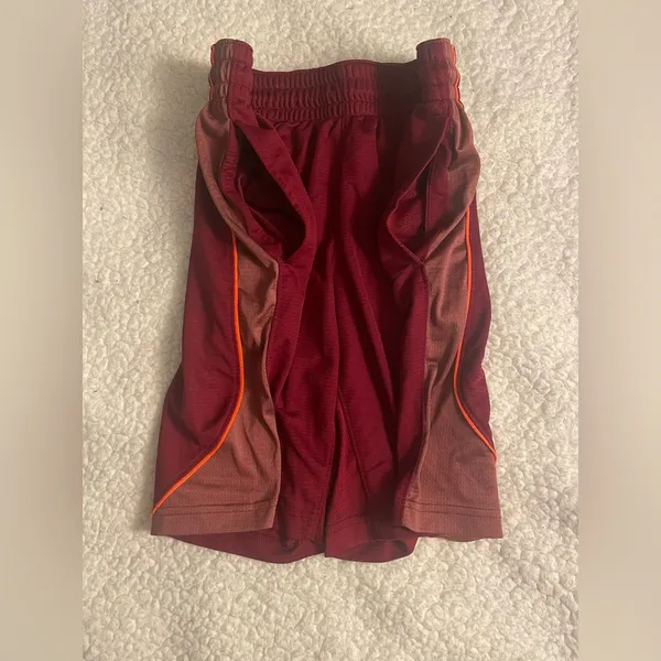 Nike dri fit shorts size medium - Image 3