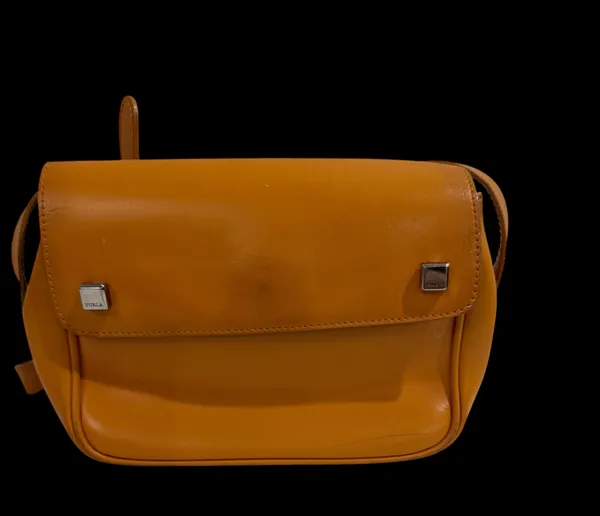 Furla Made in Italy Leather Crossbody Bag Caramel Brown Small Minimalist - Image 3