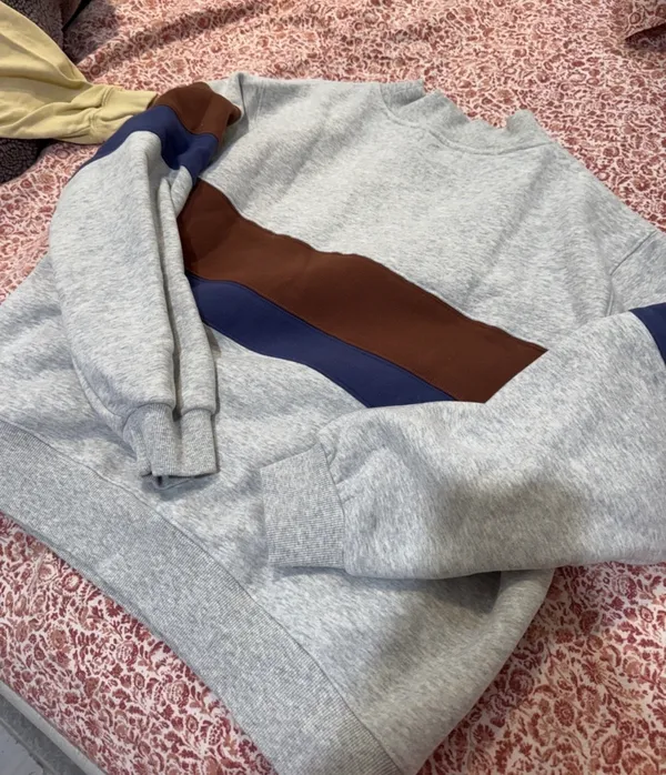PARKE Mockneck Sweatshirt - Image 5
