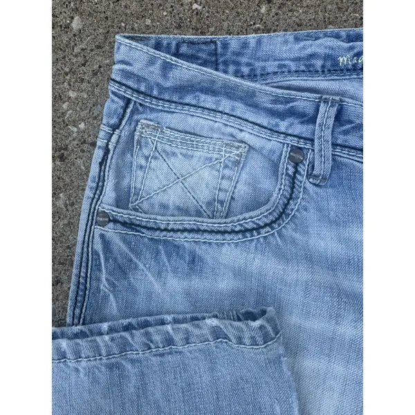 Madison Denim Women's Low Rise Flare Leg Distress SZ 7/8 Dark Stitch Embroidery‎ - Image 7