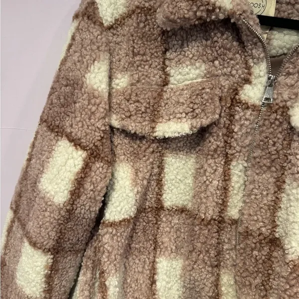 Pink fuzzy‎ plaid boutique zip up jacket - Image 2
