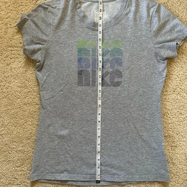 Nike Dri Fit Grey Tee - Image 5