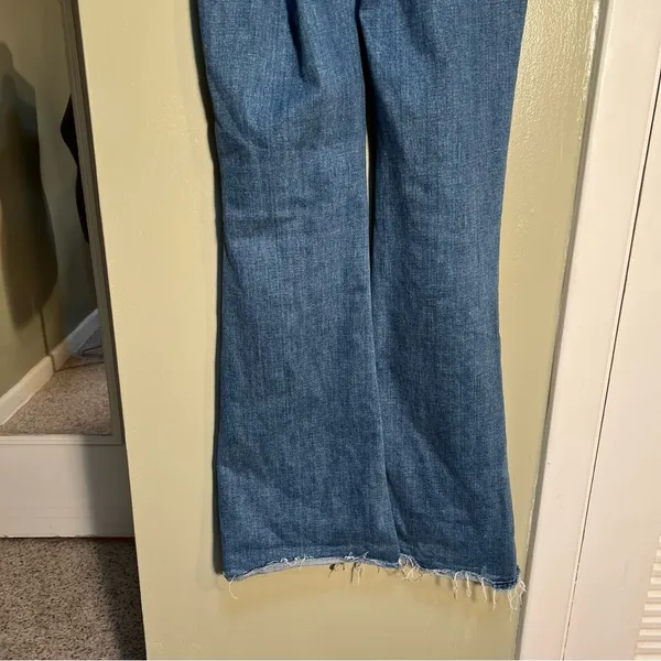 American Eagle Women's Sz 00 Regular Super Hi-Rise Flare Jean Distressed Raw Hem - Image 8