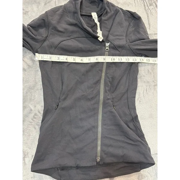 Lululemon Jacket Womens Black Asymmetrical Zip Thumbhole Activewear 2 - Image 4