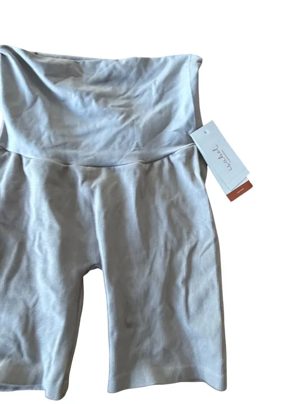 ISABEL Maternity Shaper Shorts Size Medium NEW NWT - Image 5