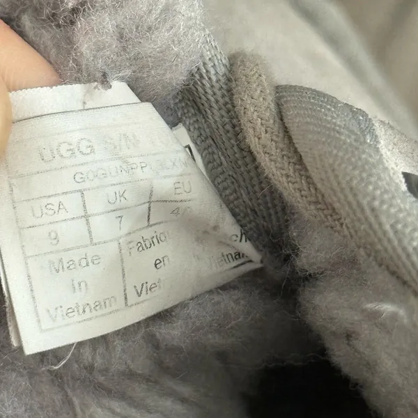UGG Neumel Seal Gray Suede fur boots - Image 6