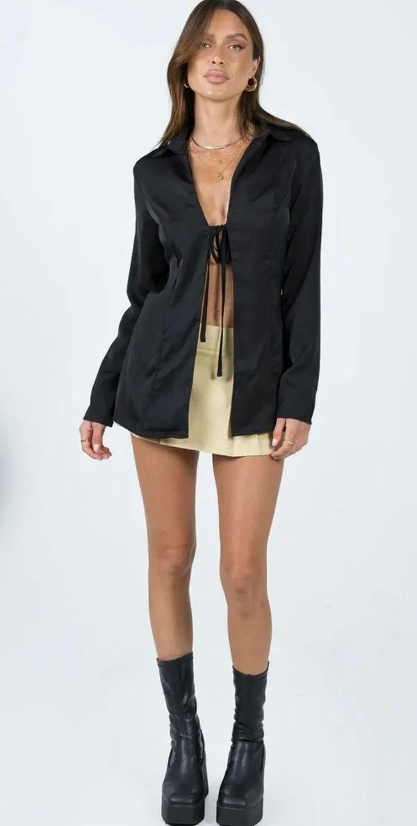 Princess Polly NWT  Tie Front Blazer Top - Image 2