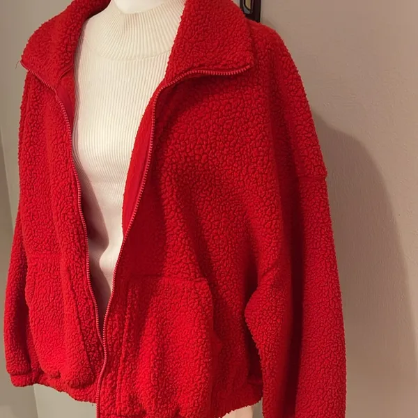 Old Navy Red Fleece Zip-Up Jacket Size XL - Image 3