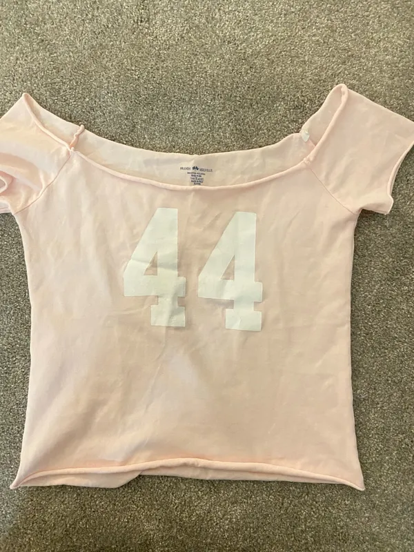 Light Pink Brandy Melville Top - Image 4