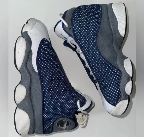 Jordan Retro 13 GS Navy University Blue White Sneakers Size 4 - Image 3