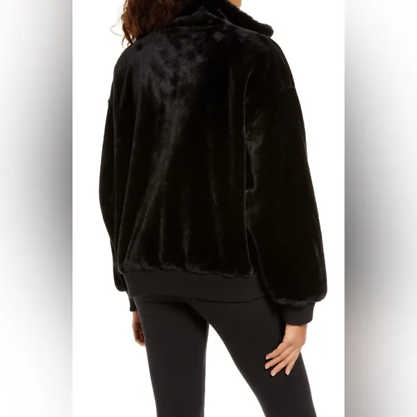 Ugg Laken Mock Neck Fleece Jacket in Black Size Medium - Image 4