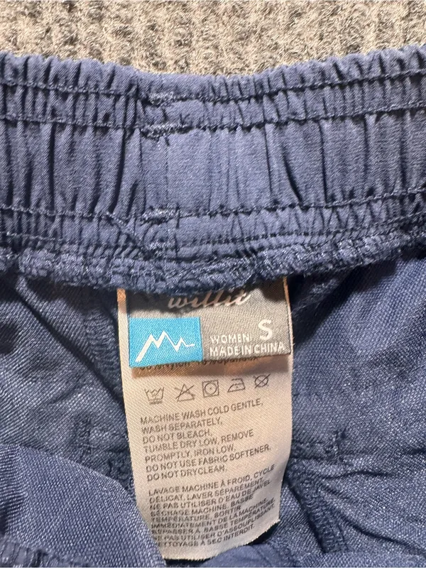 Willit outdoor‎ cargo shorts navy blue Women's Small - Image 2