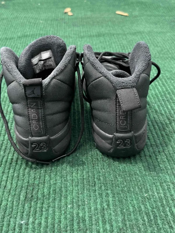 Air Jordan 12 Retro Winterized GS 'Triple Black' Size 4.5y Women’s Size 6 - Image 3