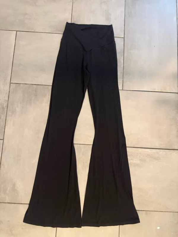 OFFLINE By Aerie Real Me High Waisted Crossover Flare Legging - Image 2