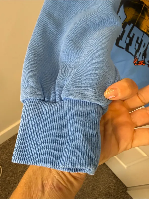 Post Malone Sweatshirt Medium Blue Unisex Crewneck F1Trillion U.S. Tour - Image 5