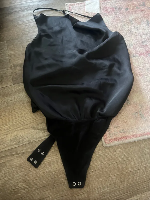 Abercrombie Black Satin Bodysuit size xs - Image 5