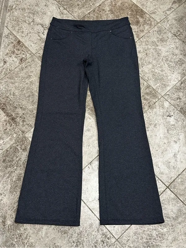 Athleta Bettona Classic Pant Heather Gray Flare Leg Mid Rise Medium - Image 2