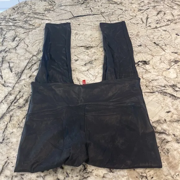 Spanx Faux‎ Leather Leggings in Size Large - Image 5