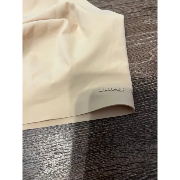 Skims Fits Everybody Unlined Bra In Size 2X - Image 3