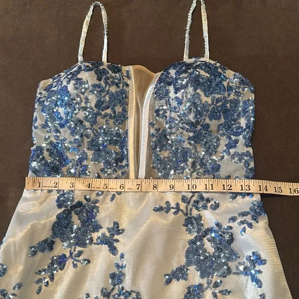 Women’s Blue Mermaid Fit Dress Sparkly Sequins LaceUp Back Leg Slit Size 4 *READ - Image 9