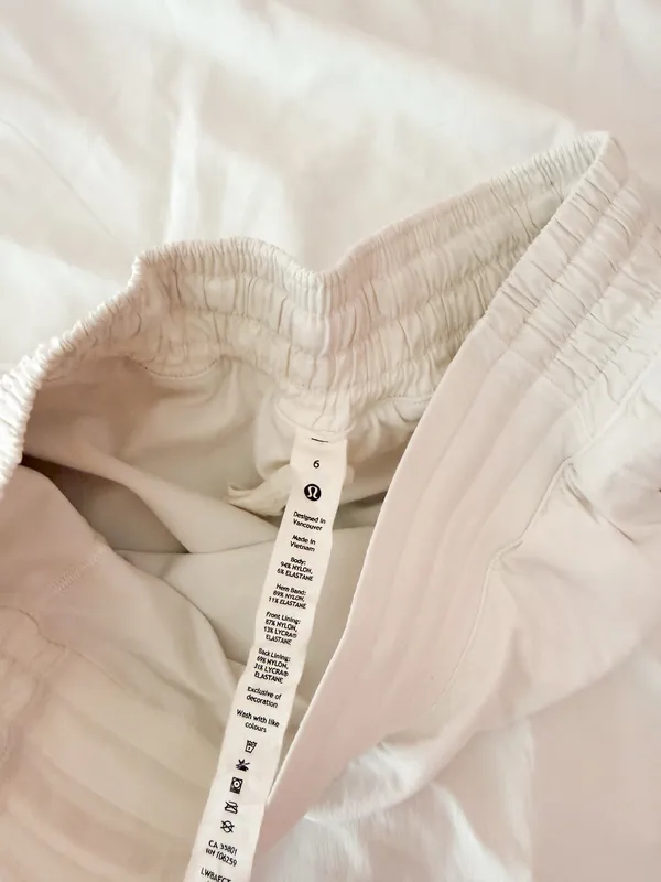 Lululemon White Hotty Hot High-Rise Skirt Size 6 - Image 4