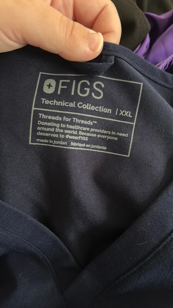 Navy FIGS Set Scrubs Blue - Image 5