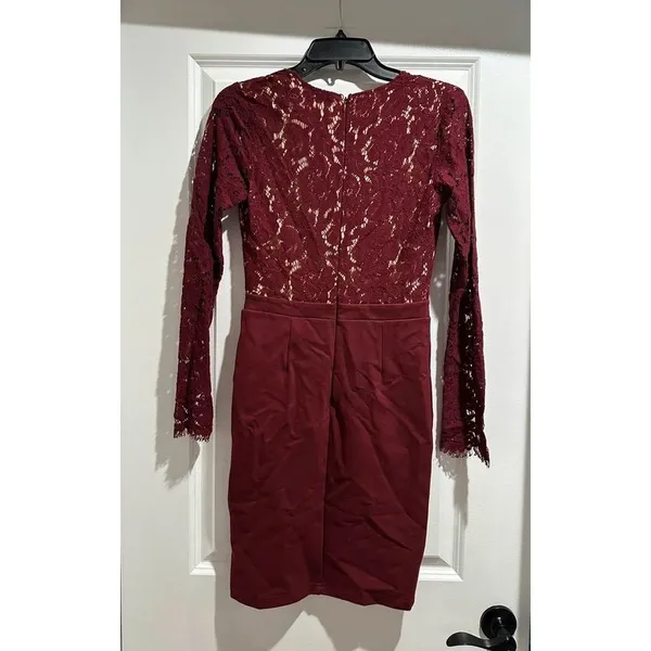 Lulu’s “Swoon-er or Later” Lace V-Neck Bodycon Dress - Image 5