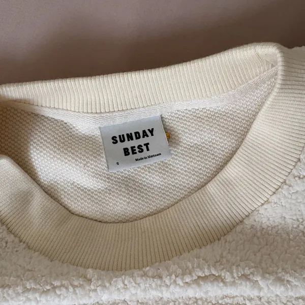 Aritzia Sunday Best Sherpa Cropped Sweatshirt - S - Image 5