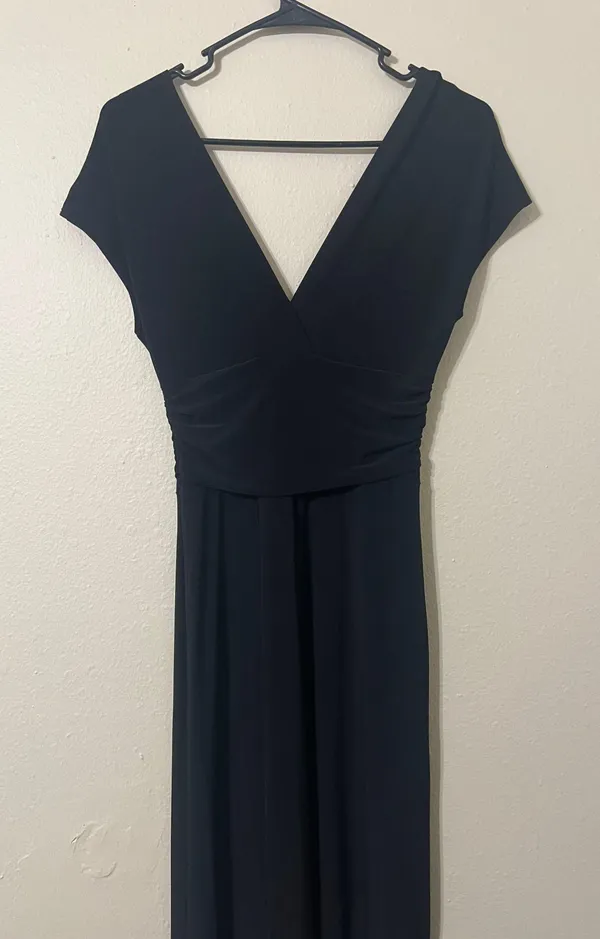 Flattering Long Black Dress Size M - Image 8