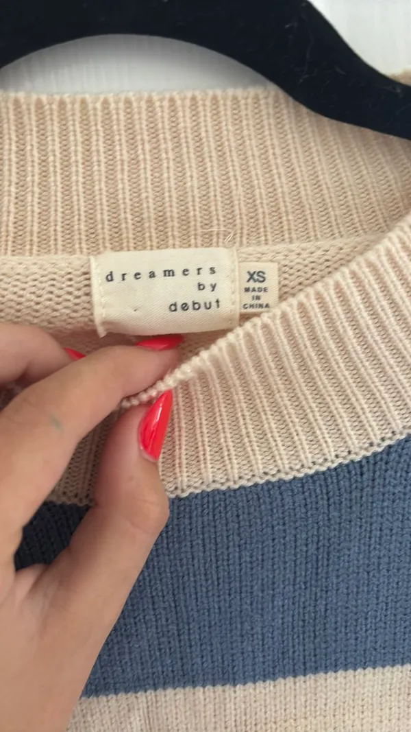 Dreamers Blue and white sweater - Image 2