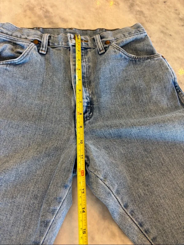 Wrangler Light Blue High-Rise Straight Jeans - Image 8