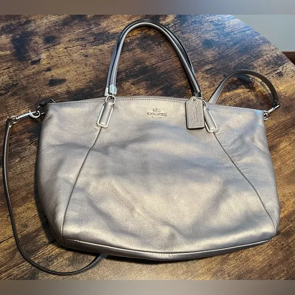 Coach | ladies Kelsey crossbody satchel handbag. - Image 4
